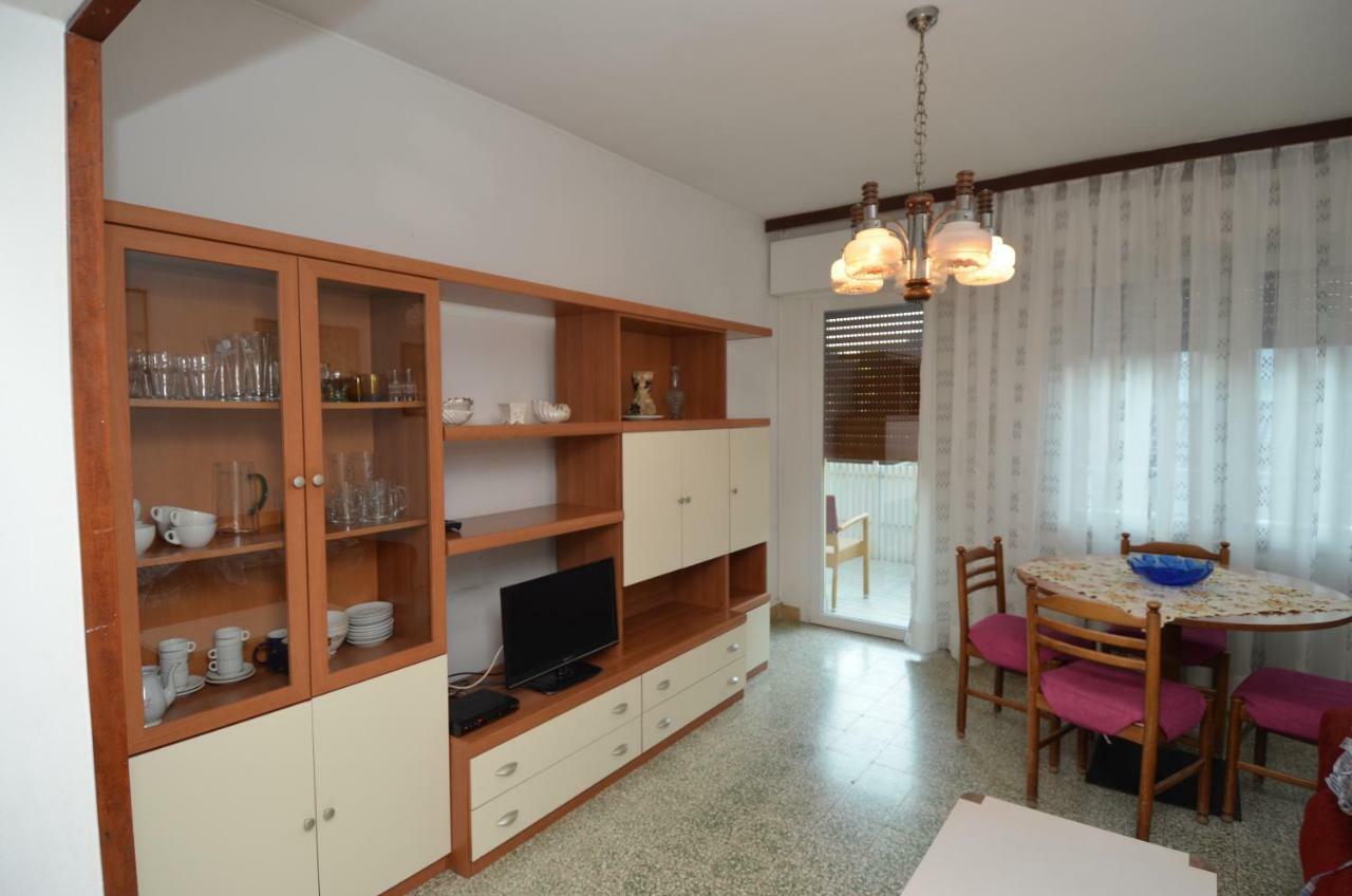 Residence Villa Laura Lignano Sabbiadoro Eksteriør billede