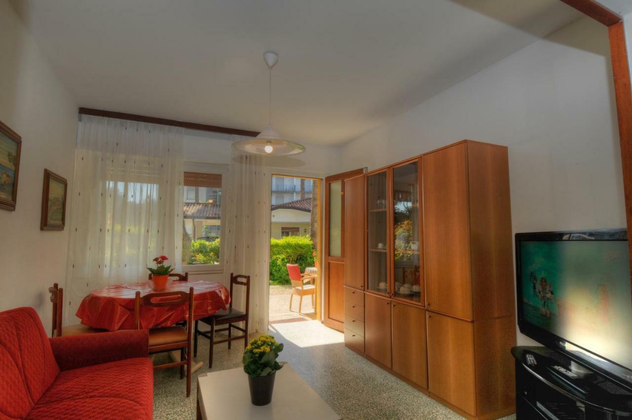 Residence Villa Laura Lignano Sabbiadoro Eksteriør billede