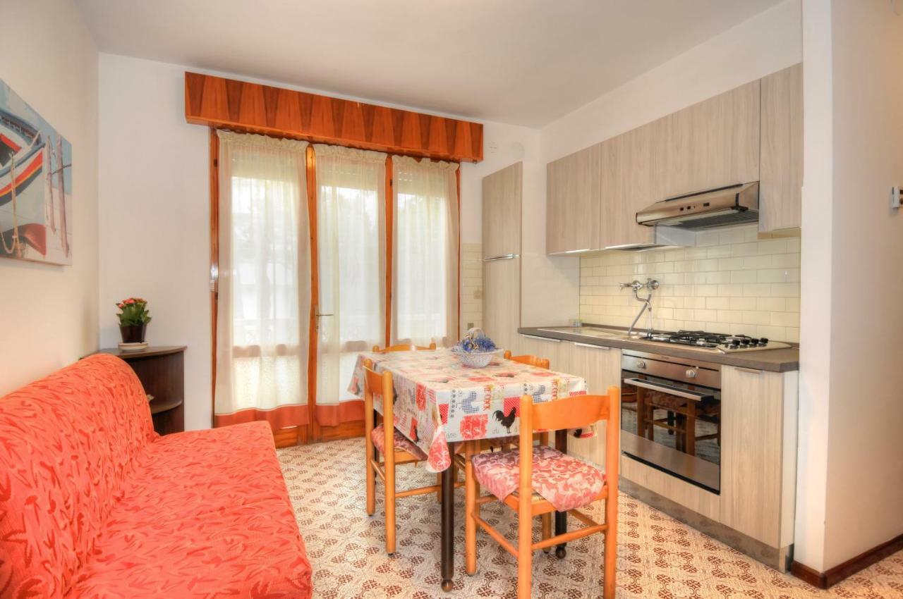 Residence Villa Laura Lignano Sabbiadoro Eksteriør billede
