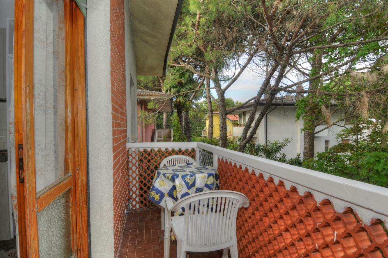 Residence Villa Laura Lignano Sabbiadoro Eksteriør billede